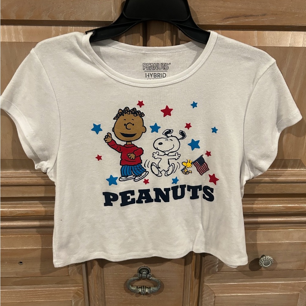 Hybrid & Company Peanuts White T-Shirt with Red and Blue Accents